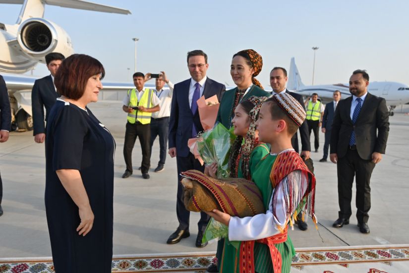 Sahibə Qafarova Türkmənistanda belə qarşılandı